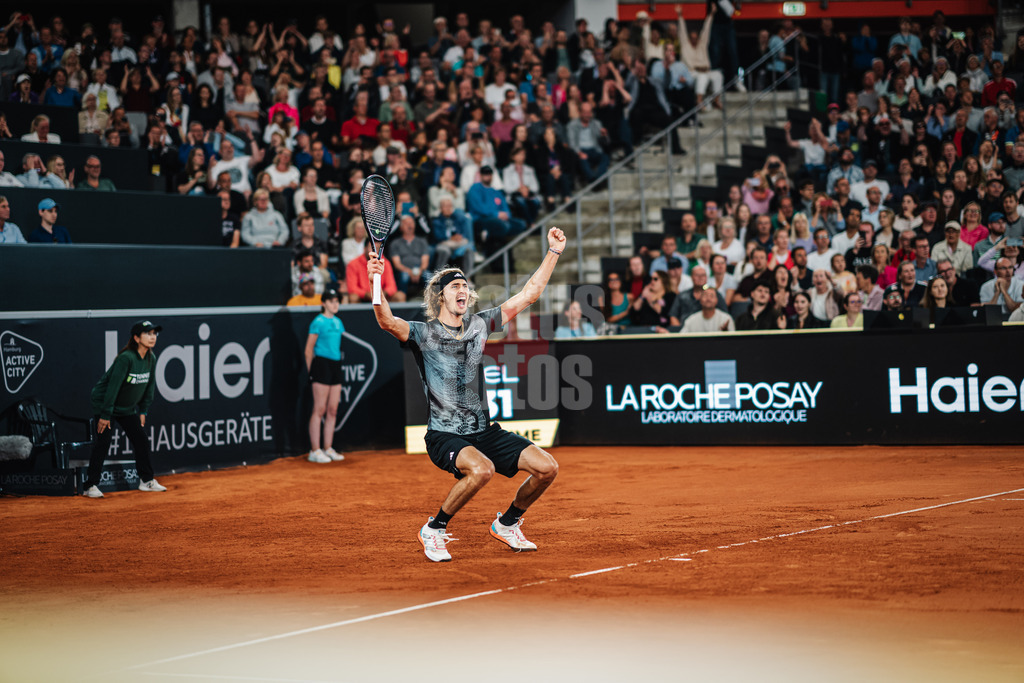 Tennis | Männer | ATP Tour 500 | European Open Hamburg | Arthur Fils (FRA) vs. Alexander Zverev (GER) | 29.07.2023 | Alexander Zverev (GER) jubelt denn er hat das Halbfinale gewonnen