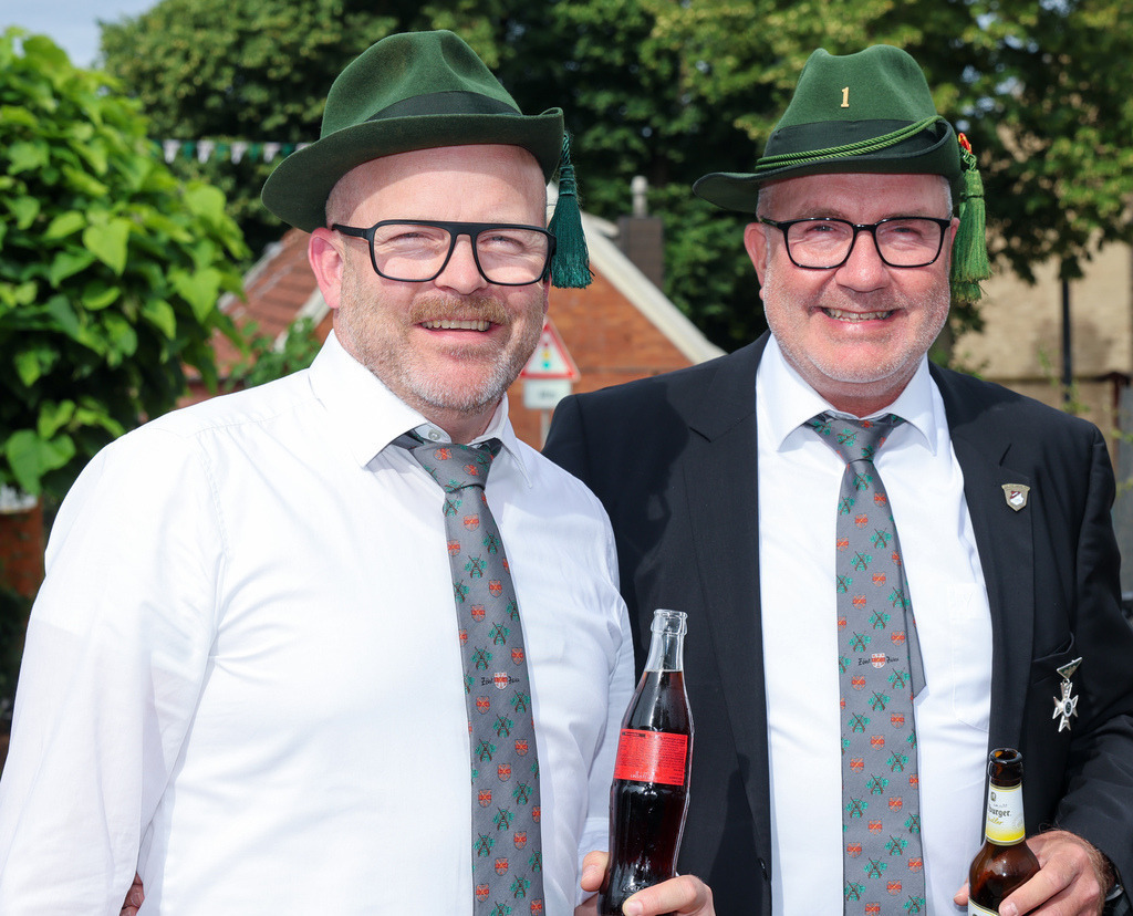 top-top.de-250705-112 | Foto, Video, Fotografie, Videografie, Fotobox, DJ, Discjockey, Musik, Musikbox, Veranstaltung, Photobooth, Amazon, Ebay, Buchtipp, Bestseller, Autor, Verlag, Buch, Wesel, Hamminkeln, NRW, Dinslaken, Rees, Drohne, Hochzeit, Party, Fotobox, Wesel, Fotograf