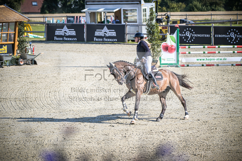 DOS_9955 | Entdecke hochwertige Reitturnierfotos von Foto Oger. Professionell, emotional und authentisch – jetzt Lieblingsmomente im Shop bestellen. - Realisiert mit Pictrs.com