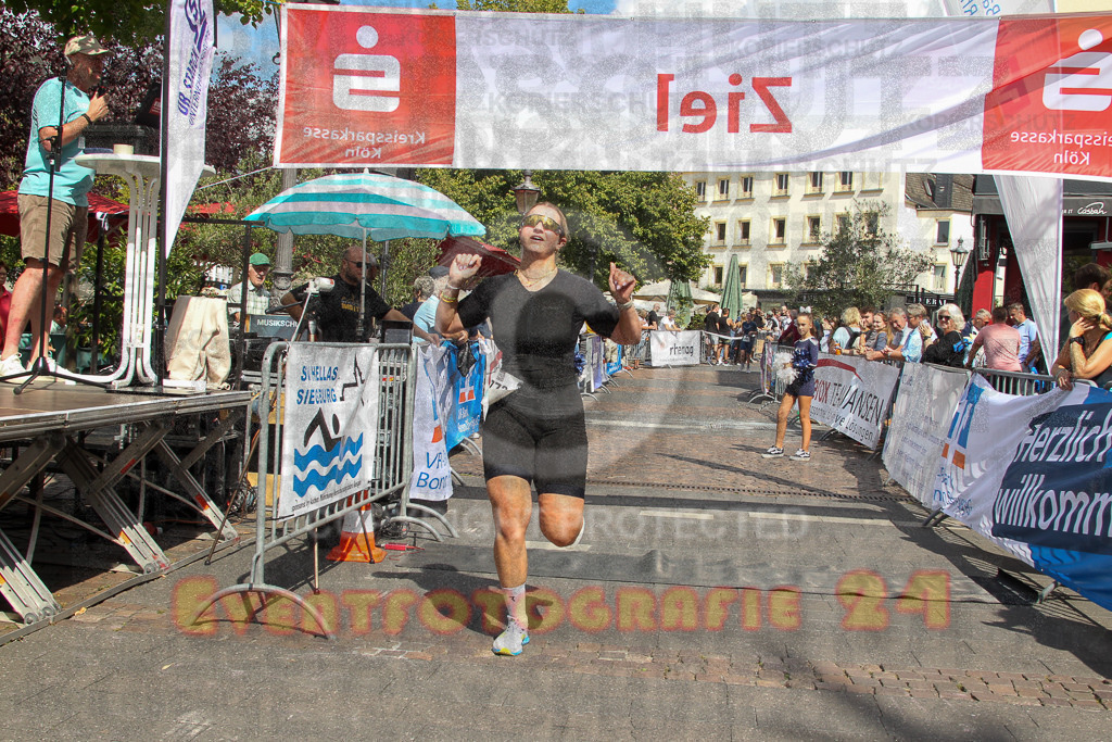 250824_1508_EV4_2686 | Sportfotografie im Rhein-Sieg Kreis, Köln, Bonn, NRW, Rheinland Pfalz, Hessen, etc. Unser Tätigkeitsfeld umfasst den Laufsport vom Volkslauf über den Marathon, Duathlon, Triathon bis zum Ultralauf wie Kölnpfad Ultra oder Schindertrail.