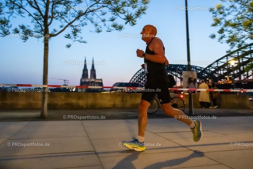21. ASV Nachtlauf ; Köln, 08.05.24 | Impressionen vom 21. ASV Nachtlauf  am 08.05.24 in Köln (Deutschland). Foto: BEAUTIFUL SPORTS/Ulrich Faßbender
