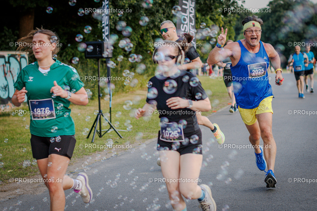 Sparda-Bank Nachtlauf Bonn; Bonn, 18.06.2025 | Impressionen vom Sparda-Bank Nachtlauf Bonn am 18.06.2025 in Bonn (Nordrhein-Westfalen). 