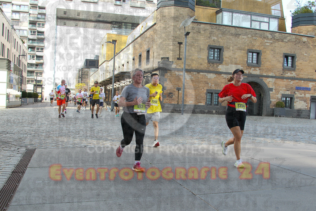 250920_1457_EV4_7715 | Sportfotografie im Rhein-Sieg Kreis, Köln, Bonn, NRW, Rheinland Pfalz, Hessen, etc. Unser Tätigkeitsfeld umfasst den Laufsport vom Volkslauf über den Marathon, Duathlon, Triathon bis zum Ultralauf wie Kölnpfad Ultra oder Schindertrail.