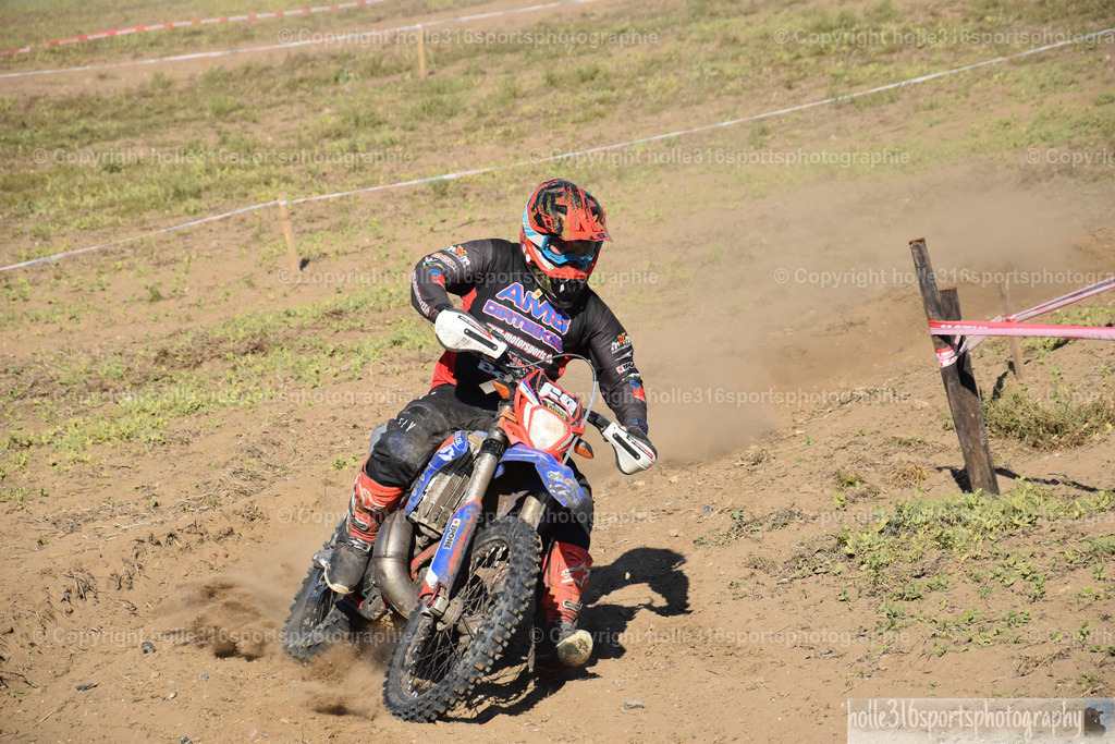 DSC_0548 | Sportfotografie , Motorsport, Motoross, Reitsport, Mointainbike, Enduro,
Landschaft , Outdoor, Eventfotografie, Landschaft, Bilder online bestellen - Realisiert mit Pictrs.com