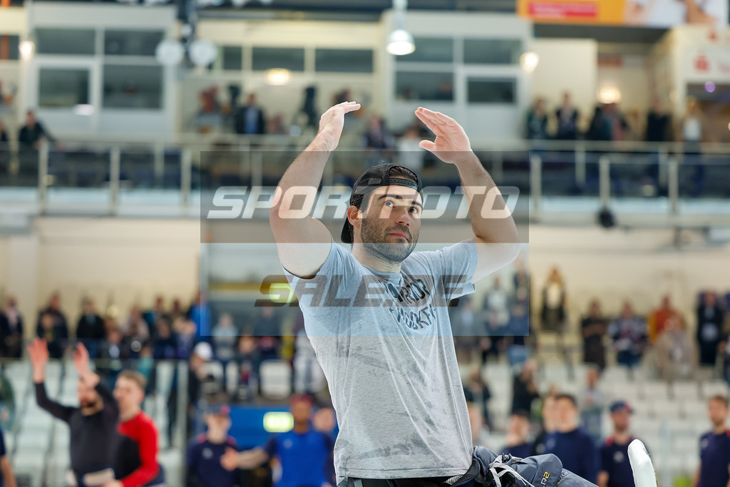 Iserlohn Roosters - Loewen Frankfurt | Hannibal Weitzmann #67 (Iserlohn Roosters)
DEL: Iserlohn Roosters - Loewen Frankfurt - Realisiert mit Pictrs.com