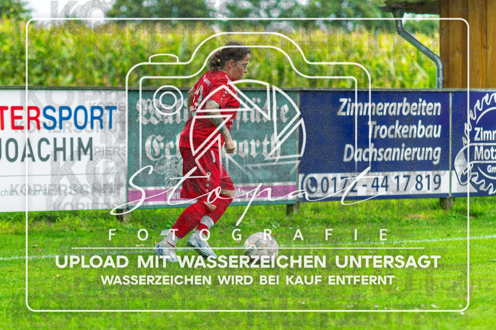 Kreisliga VER/OHZ - SG Fulde vs. SG Ihlpohl/Lesumstotel | Anuschka Winkelmann (SG Ihlpohl/Lesumstotel #12); Kreisliga VER/OHZ - SG Fulde vs. SG Ihlpohl/Lesumstotel am 30.08.26 in Zentralstadion, Fulde - Realisiert mit Pictrs.com