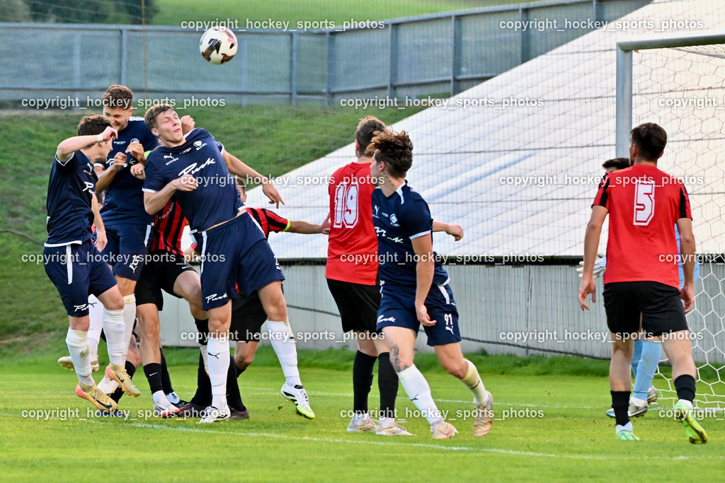 SC St. Veit vs. FC Nussdorf Debant | #5 Ivan Makovec FC Nussdorf Debant, #19 Lukas Michael Eder FC Nussdorf Debant, #91 Raphael Lukas Kulterer SC St. Veit, #20 Felix Pertlwieser SC St. Veit, #15 Philipp Höberl SC St. Veit, #9 Julian Brandstätter SC St. Veit, SC St. Veit vs. FC Nussdorf Debant, SC St. Veit vs. FC Nussdorf Debant am 22.08.2025 in St. Veit an der Glan (Jacques Lemans Arena), Austria, (Photo by Bernd Stefan)