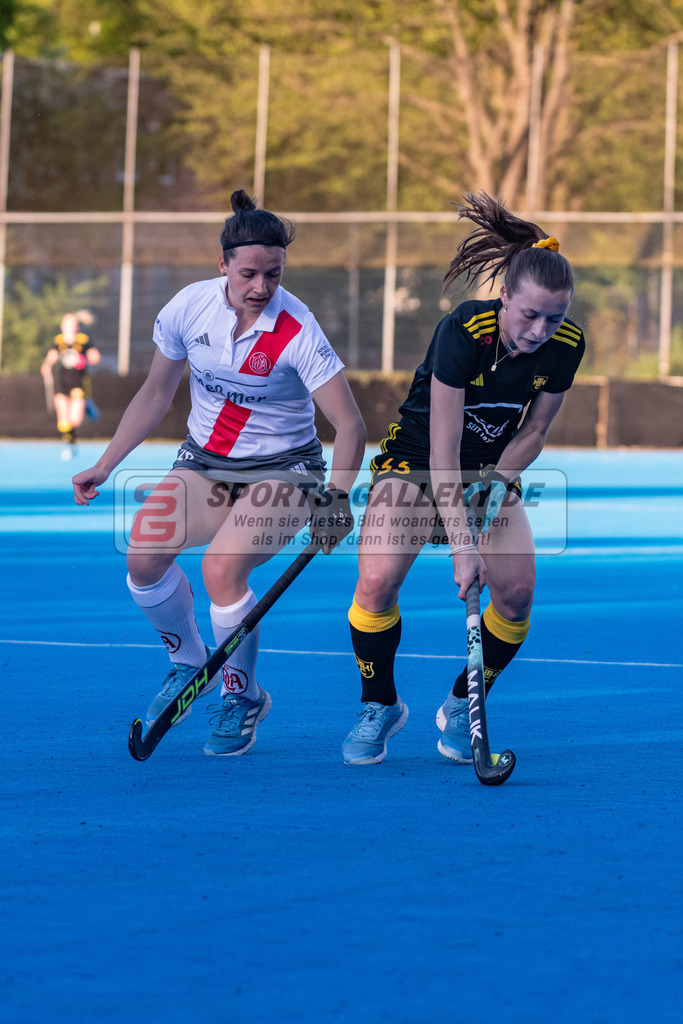 SM_20250425-D85_2730-2 | 1.Bundesliga Feld - Rückrunde (W) HTHC - DCADA / 1:2