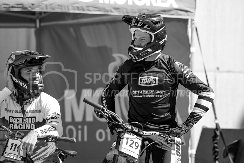 UCI Mountain Bike World Cup Lenzerheide 2022 - Downhill - 9. July 2022 | UCI Mountain Bike World Cup Lenzerheide 2022 - Downhill
Bike Kingdom, Lenzerheide
#110 LEHMANN Janis (SUI) und #129 WEBER Lutz (SUI).
Bild: Sportfotografie Markus Aeschimann | www.markus-aeschimann.ch - Realisiert mit Pictrs.com