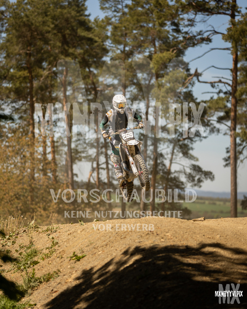 866A5040 | mxndyyvipix