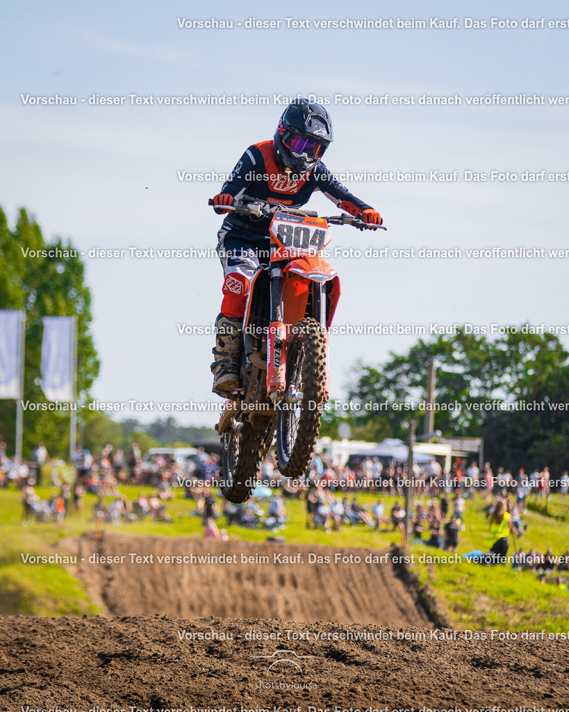 09_20_LM_Schenkenhorst-8707 | Sportfotografin aus Berlin-Brandenburg mit Fokus auf Motocross. Ich halte deine sportliche Leistung und echte Emotionen auf und neben der Strecke professionell fest. Entdecke die Fotos von deinem Rennen und bestelle sie direkt hier im Shop.
