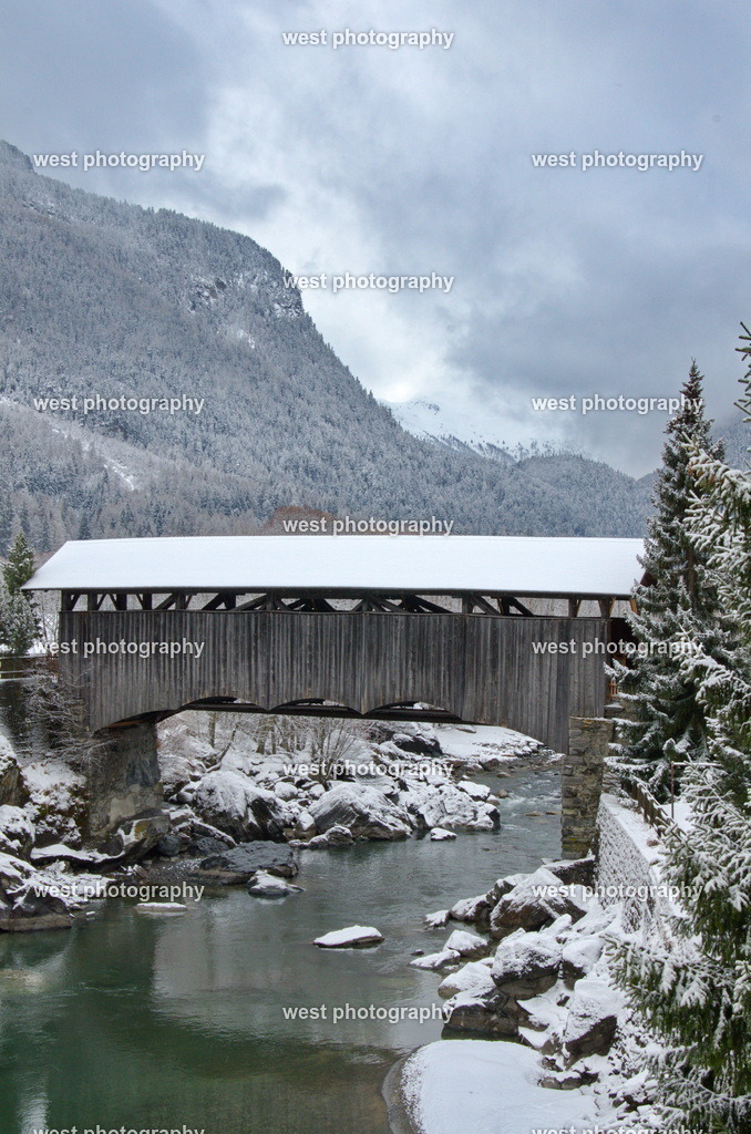 Bridge in Susch - SUI 2017 | west photography - Realisiert mit Pictrs.com