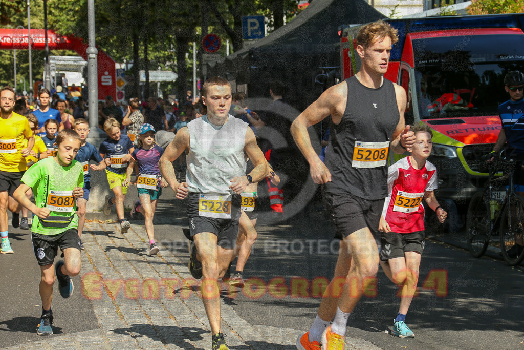 250621_1020_EX1_1666 | Sportfotografie im Rhein-Sieg Kreis, Köln, Bonn, NRW, Rheinland Pfalz, Hessen, etc. Unser Tätigkeitsfeld umfasst den Laufsport vom Volkslauf über den Marathon, Duathlon, Triathon bis zum Ultralauf wie Kölnpfad Ultra oder Schindertrail.
