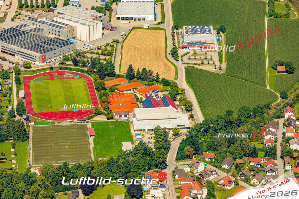 Sportpark Vilsbiburg Bild- Das Luftbild wurde 2025 vom UL-Flugzeug heraus erstellt ( keine Drohne ) - Hochauflösende Luftaufnahme -Nicht vergleichbar mit Google Maps oder Satelittenbilder- Die Geschenkidee !Mit Lizenz und Bildrechte bestellbar