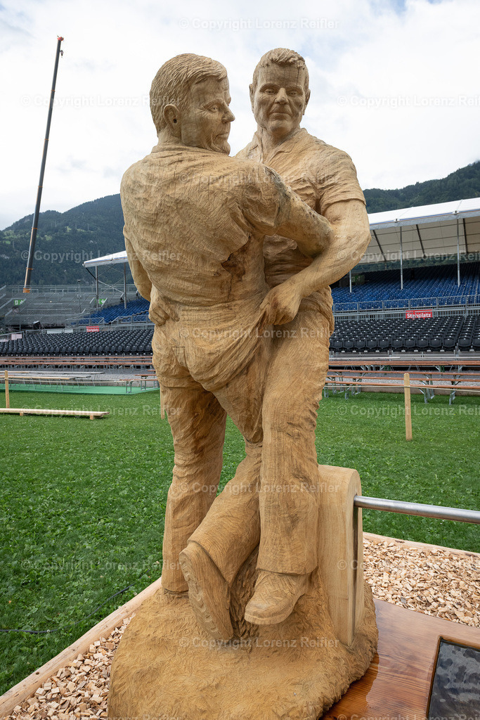 Schwingen -  ESAF Freitag Festumzug 2025 | Mollis, 29.8.25, Schwingen - ESAF Freitag Festplatz Brunnen.