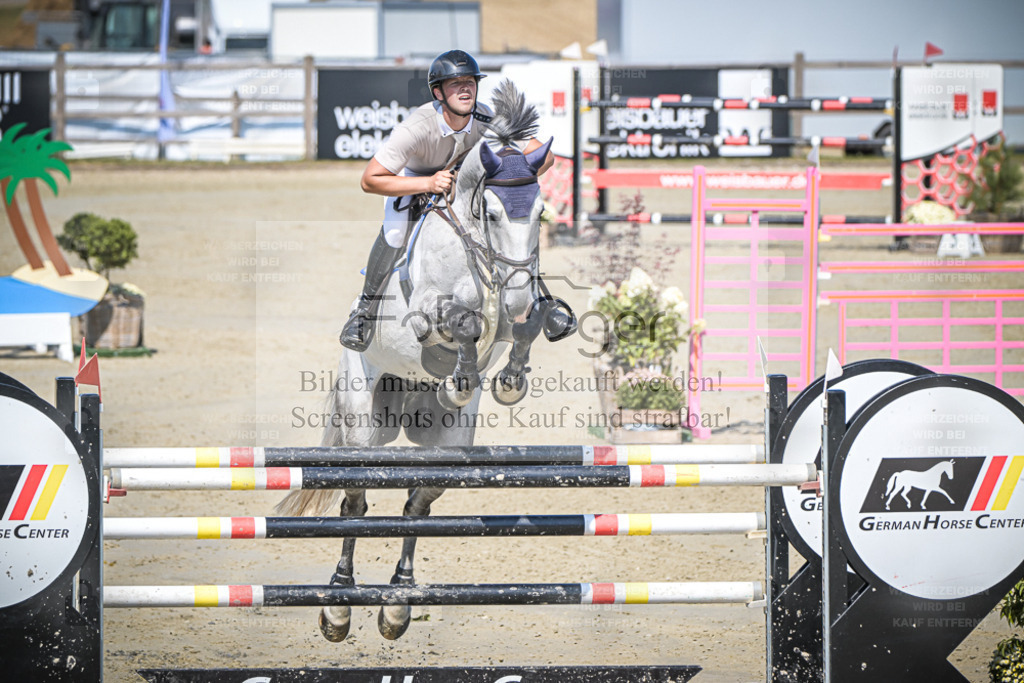 DOS_0407 | Entdecke hochwertige Reitturnierfotos von Foto Oger. Professionell, emotional und authentisch – jetzt Lieblingsmomente im Shop bestellen. - Realisiert mit Pictrs.com