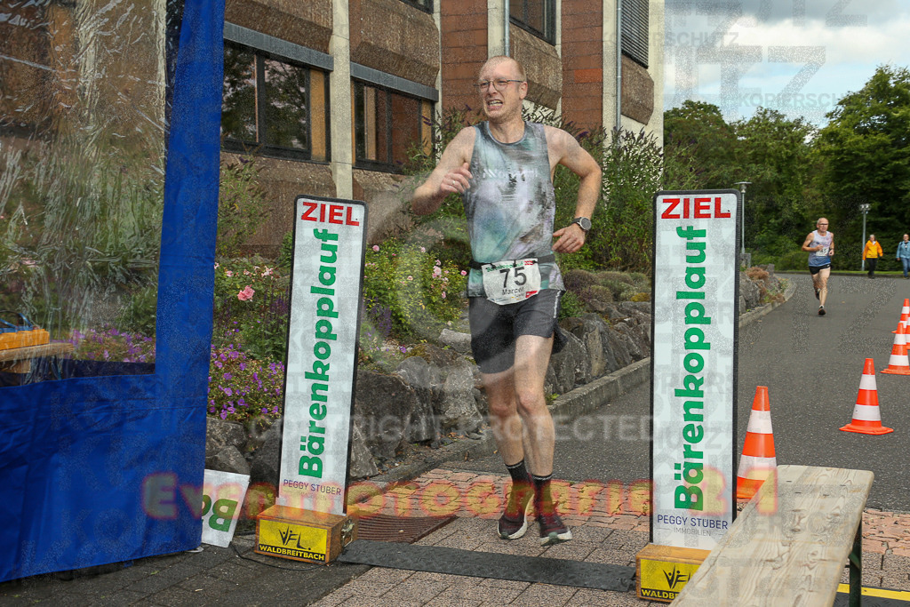 250801_1900_EX1_6864 | Sportfotografie im Rhein-Sieg Kreis, Köln, Bonn, NRW, Rheinland Pfalz, Hessen, etc. Unser Tätigkeitsfeld umfasst den Laufsport vom Volkslauf über den Marathon, Duathlon, Triathon bis zum Ultralauf wie Kölnpfad Ultra oder Schindertrail.