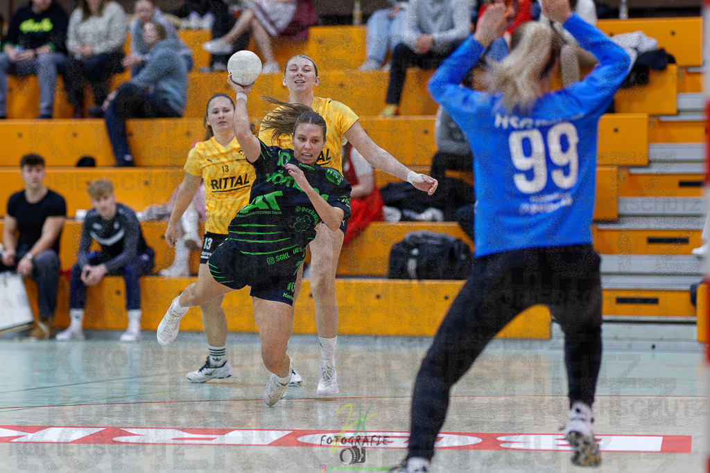 Frauen Oberliga Mitte (HHV); HSG Kleenheim/Langgöns II - HSG Eibelshausen/Ewersbach | Frauen Oberliga Mitte (HHV); HSG Kleenheim/Langgöns II - HSG Eibelshausen/Ewersbach am 01.11.2025 in Oberkleen (Weidig-Halle)Photo © 2025 - Jörg Heinrich - Realisiert mit Pictrs.com