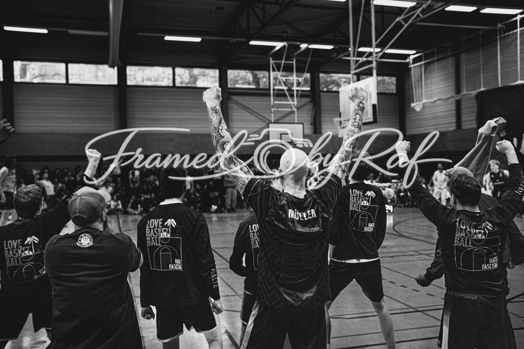 FCSP_vs_Sharks_26.04.2026-29 | Professioneller Online-Store für hochwertige Fotografie: Entdecke einzigartige Bilder aus Street, Events und Lifestyle. Sichere dir exklusive Prints und digitale Downloads in bester Qualität für dein Zuhause oder Projekte. - Realisiert mit Pictrs.com