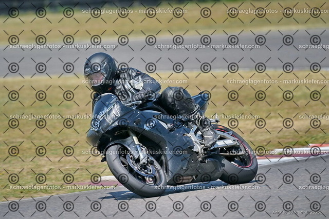 26bc03-2182 | markuskiefer.com - Realisiert mit Pictrs.com
