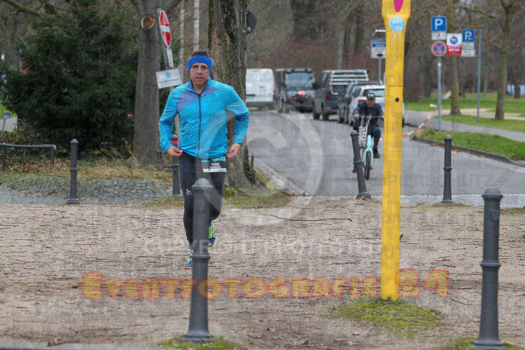 231231_1021_EV4_8523 | Sportfotografie im Rhein-Sieg Kreis, Köln, Bonn, NRW, Rheinland Pfalz, Hessen, etc. Unser Tätigkeitsfeld umfasst den Laufsport vom Volkslauf über den Marathon, Duathlon, Triathon bis zum Ultralauf wie Kölnpfad Ultra oder Schindertrail.