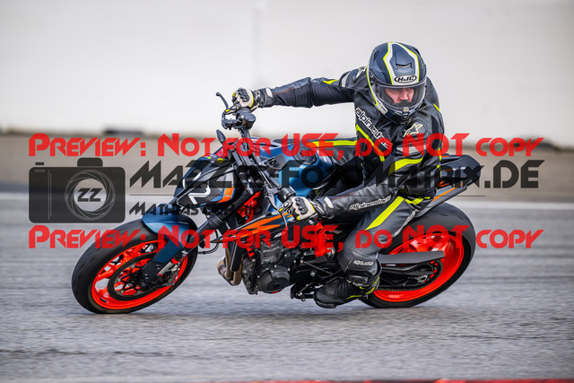 MaZZes_Fotomatrix_20240317_6021986_6108 | Fotograf Mathias Schmid
Sportfotograf,
Eventfotograf,
Hochzeitsfotograf,
Portraitfotograf