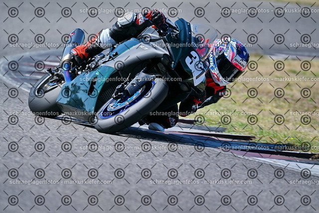 26bt04-0219 | markuskiefer.com - Realisiert mit Pictrs.com