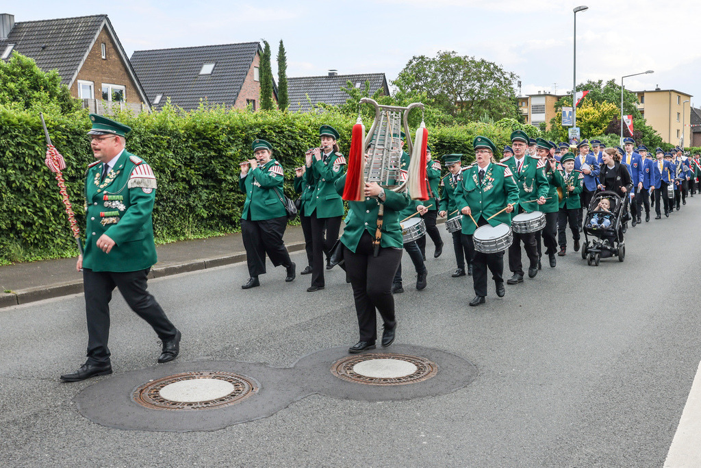 top-top.de 240531-044 | Foto, Video, Fotografie, Videografie, Fotobox, DJ, Discjockey, Musik, Musikbox, Veranstaltung, Photobooth, Amazon, Ebay, Buchtipp, Bestseller, Autor, Verlag, Buch, Wesel, Hamminkeln, NRW, Dinslaken, Rees, Drohne, Hochzeit, Party, Fotobox, Wesel, Fotograf