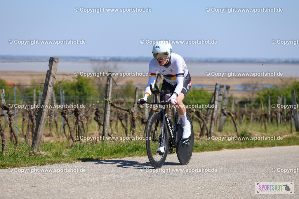 IMG_9231 | @sportshot_your_pictrs #yourpictures#roadtowm2029 #nrm #neusiedlerseeradmarathon #neusiedlersee #neusiedlerseetourismus #burgenland #mörbisch #nrm26 #burgenlandtourismus #voglundco #poweredbyburgenlandtourismus #radsport #rad #marathon #ucigranfondo #visitburgenland #ucigranfondoworldseries