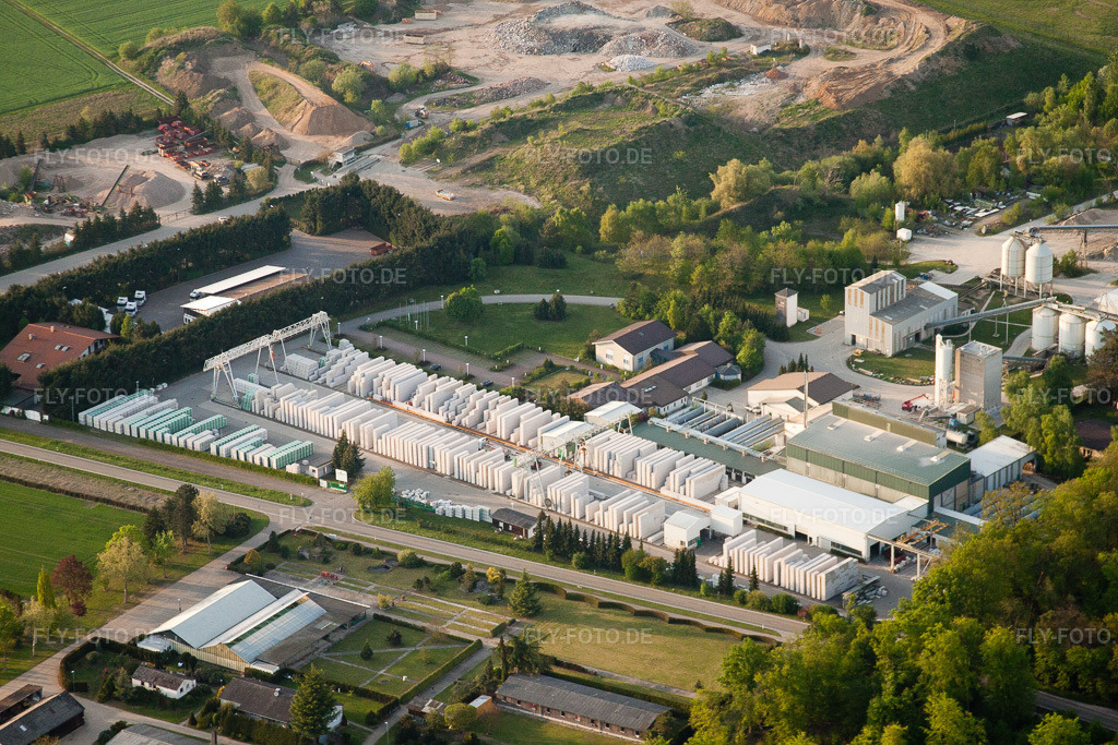 Luftbild: H+H Kalksandstein GmbH in Durmersheim im Bundesland Baden-Württemberg in Deutschland. Foto: IMG_26964.jpg vom 28.04.2010 durch Werner Riehm/FLY-FOTO.de