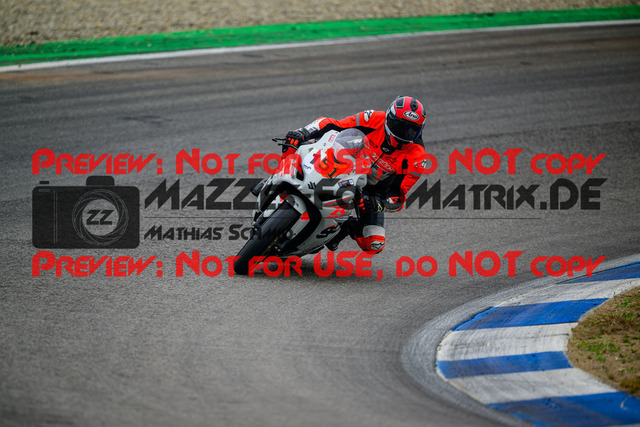 MaZZes_Fotomatrix_20250421_6007705_7309 | WEISS