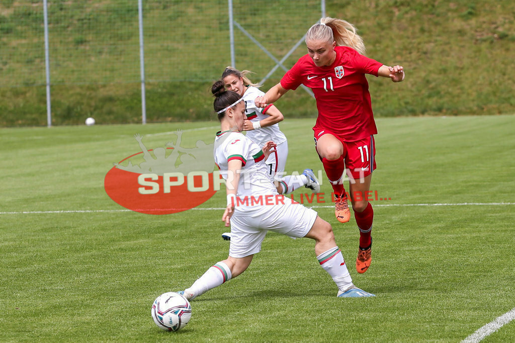 Norwegen U19  Bulgarien U19 | Thea Kyvag (Norway #11) ; Norwegen U19  Bulgarien U19 am 13.05.2022 in Wels
(Huber Arena), AUSTRIA, (Photo by Ernst Krawagner sport-fan.at) - Realisiert mit Pictrs.com