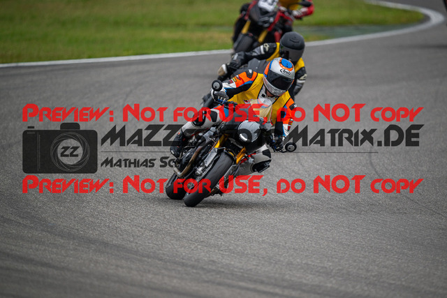 MaZZes_FotoMatrix_240701_6007705_7102 | INST