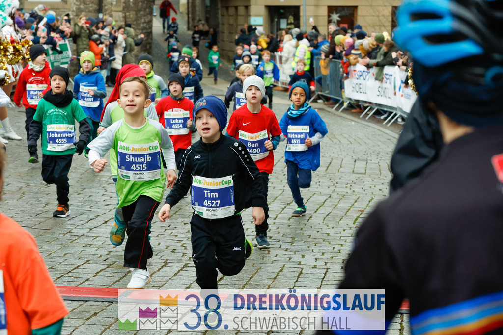 400m AOK Junior Cup | 3 Koenigslauf 2024 400m AOK Junior Cup - Realisiert mit Pictrs.com