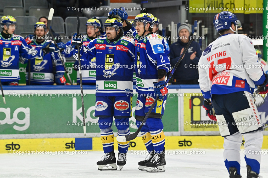 EC IDM Wärmepumpen VSV vs. HC TIWAG Innsbruck - Die Haie | Jubel #13 Adam Helewka EC VSV, #2 Dylan MacPherson EC VSV, EC IDM Wärmepumpen VSV vs. HC TIWAG Innsbruck - Die Haie, EC IDM Wärmepumpen VSV vs. HC TIWAG Innsbruck - Die Haie am 01.01.2026 in Villach (Stadthalle Villach), Austria, (Photo by Bernd Stefan)