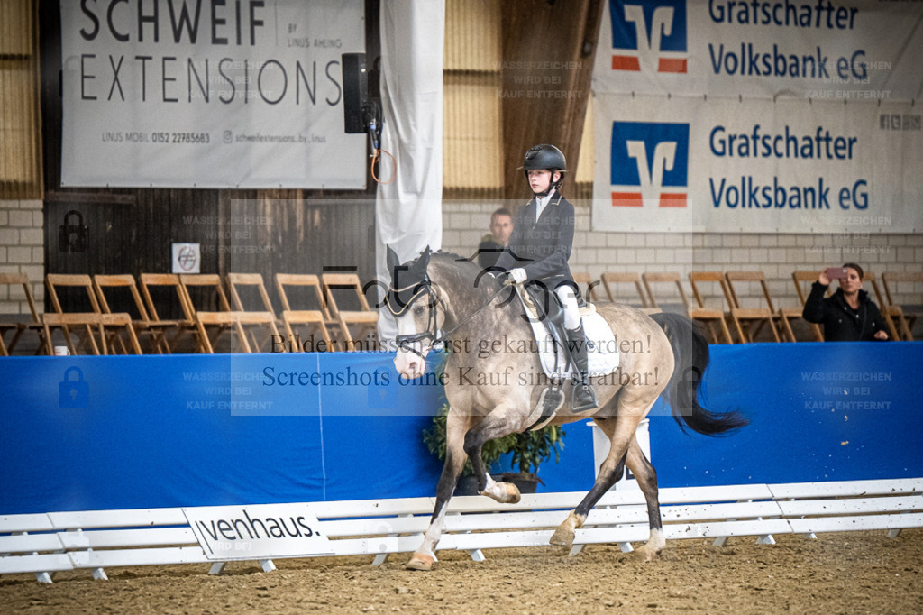 DOS_4254 | Entdecke hochwertige Reitturnierfotos von Foto Oger. Professionell, emotional und authentisch – jetzt Lieblingsmomente im Shop bestellen. - Realisiert mit Pictrs.com