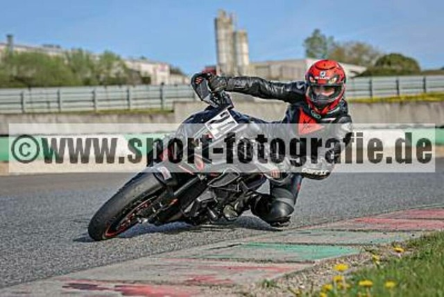 spof5373 | Professionelle Fotos von Sportveranstaltungen, aber auch Hochzeiten und anderen Events. - Realisiert mit Pictrs.com