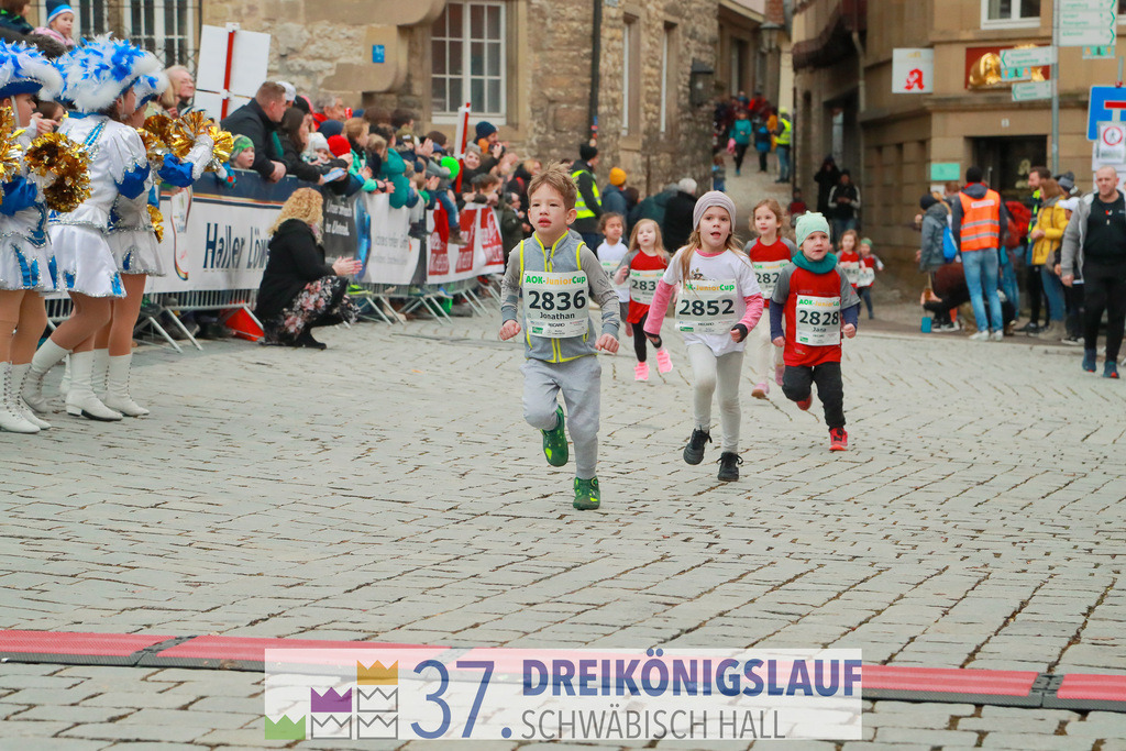 AOK JuniorCup 400m | 3Koenigslauf 2023 - Realisiert mit Pictrs.com