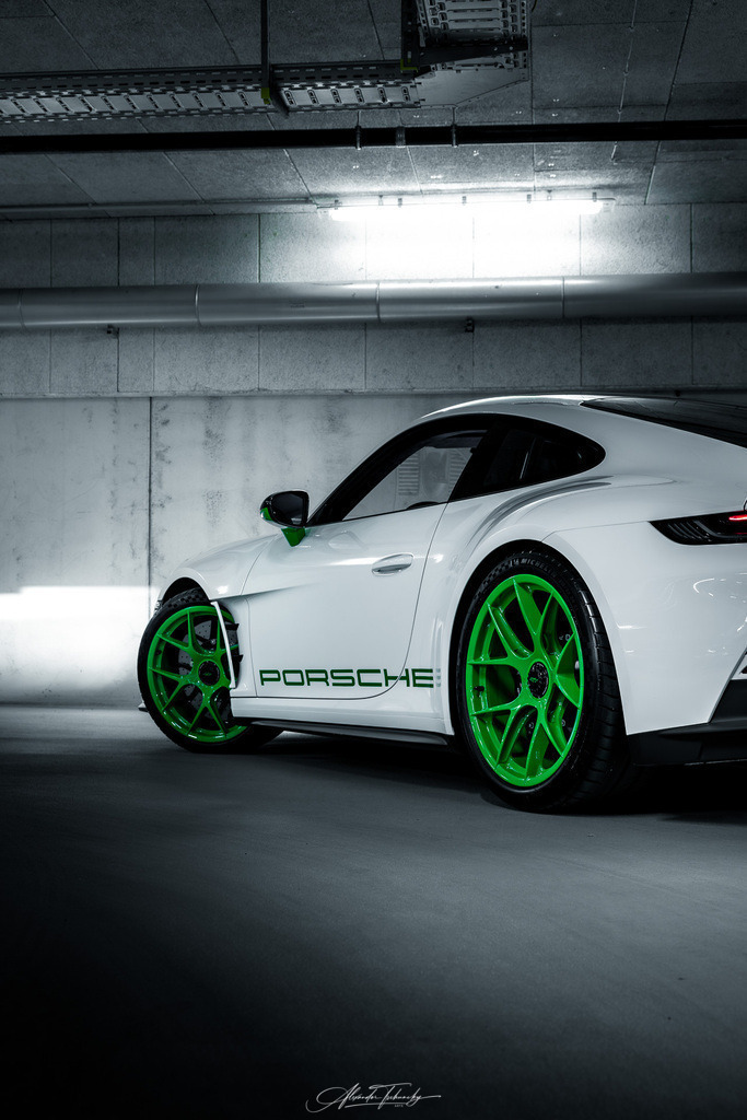 911 ST | Entdecken Sie die faszinierende Welt von Alexander Tschuncky Arts: Kreative Fotografie, atemberaubende Automobilkunst und hochwertiger Bilderdruck. Lassen Sie sich inspirieren! - Realisiert mit Pictrs.com
