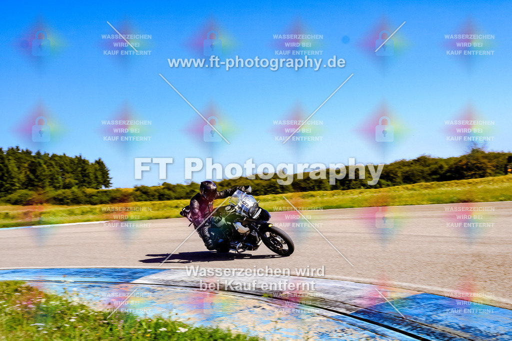 096-2552 | Hier findet Ihr Bilder von Touristenfahrten auf der Nürburgring Nordschleife oder von anderen Veranstaltungen die ich besucht habe. Viel Spass beim Durch Schauen 