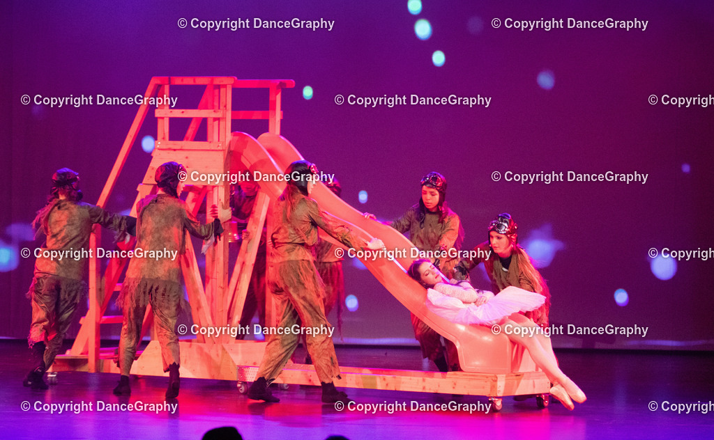 GPHY2338 | DanceGraphy - Realisiert mit Pictrs.com