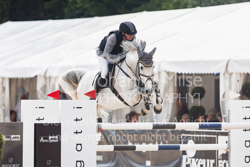 250601_MayDays_GP-586 | Deine schönsten Turniermomente als professionelle Fotos! Entdecke hochwertige Pferdesport-Fotografie im Online-Shop. Jetzt Fotos finden & bestellen!