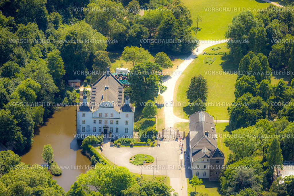 Essen250507966 | Luftbild, Wasserschloss Borbeck und Schlosspark, Borbeck-Mitte, Essen, Ruhrgebiet, Nordrhein-Westfalen, Deutschland