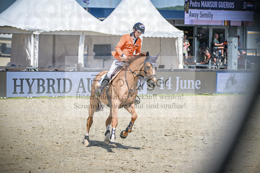 DOS_2366 | Entdecke hochwertige Reitturnierfotos von Foto Oger. Professionell, emotional und authentisch – jetzt Lieblingsmomente im Shop bestellen.Deutschlandweite Turnierfotografie. - Realisiert mit Pictrs.com