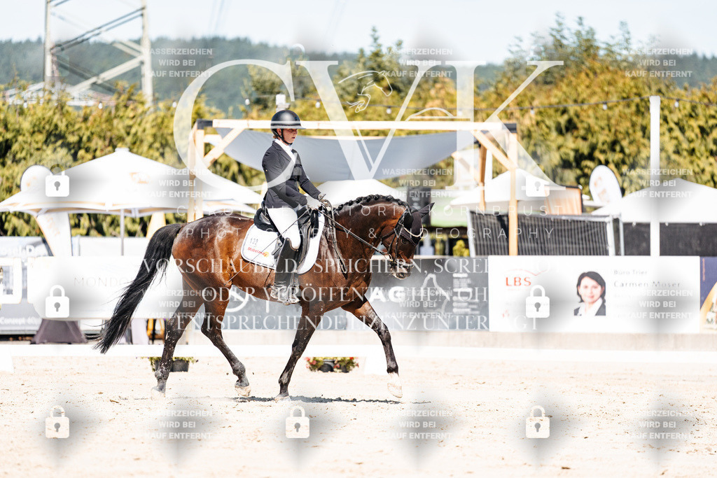 CK909556 | Turnierfotografie Pferdefotografie Trier Rheinland-Pfalz Pferdesport Reitsport Tierfotografie Sportfotografie Pferdevideo Pferdevideografie Equestrianvideography equestrianphotography  - Realisiert mit Pictrs.com