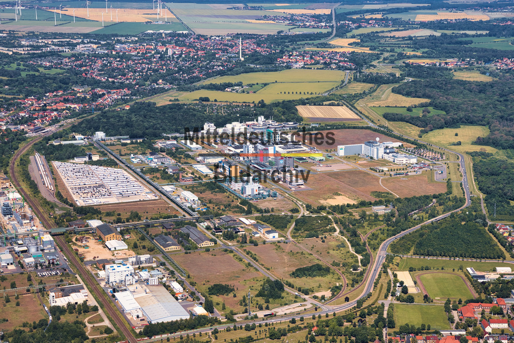 3-50_Bitterfeld-Wolfen_IMG_Bitterfeld_7443 | Die schönsten Luftbilder von Sachen-Anhalt & Mitteldeutschland als Bilddatenbank zur kommerziellen Nutzung. Nutzen Sie unsere Erfahrung seit 2005 in der Luftbildfotografie. - Realisiert mit Pictrs.com
