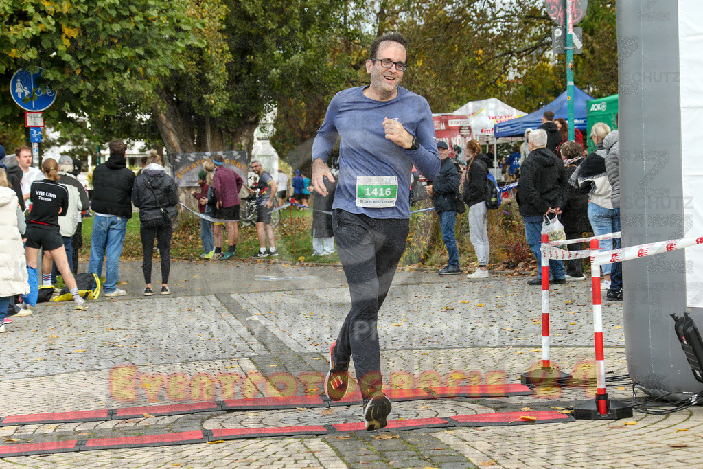 241020_1116_EX1_1684 | Sportfotografie im Rhein-Sieg Kreis, Köln, Bonn, NRW, Rheinland Pfalz, Hessen, etc. Unser Tätigkeitsfeld umfasst den Laufsport vom Volkslauf über den Marathon, Duathlon, Triathon bis zum Ultralauf wie Kölnpfad Ultra oder Schindertrail.