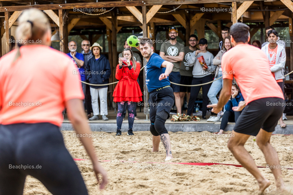 2025-200080443-Strandvölkerball-WM_1 |  23.08.2025; Berlin Foto: Gerold Rebsch - www.beachpics.de