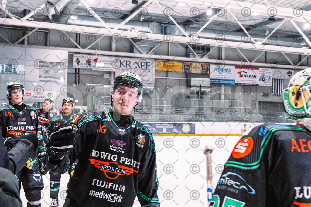 Alligators_vs_Memmingen_05_12_2025-229 | Höchstadt Alligators Fotogalerie: Eishockey-Action aus Franken. Professionelle Spielfotos, Portraits & Stadionbilder zum Download. Jetzt entdecken! - Realisiert mit Pictrs.com