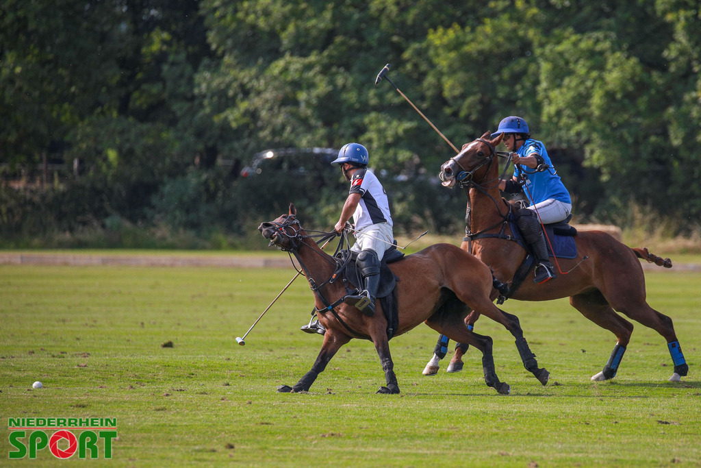 Polo_Willich_070623_145 | Bildergalerie von Sport-Ereignissen aber auch von weiteren spannenden Dingen - nicht nur vom Niederrhein. In Anlehnung an den bekannten Spruch von Hanns Dieter Hüsch heißt das Motto: "Niederrhein ist überall".  - Realisiert mit Pictrs.com